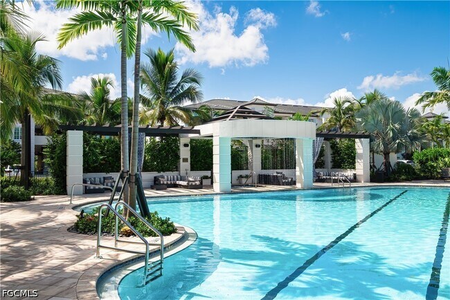12171 Treeline Ave in Ft. Myers, FL - Building Photo - Building Photo