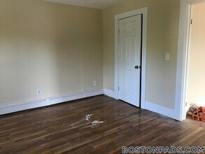 53 W Seventh St, Unit 3 in Boston, MA - Building Photo - Building Photo