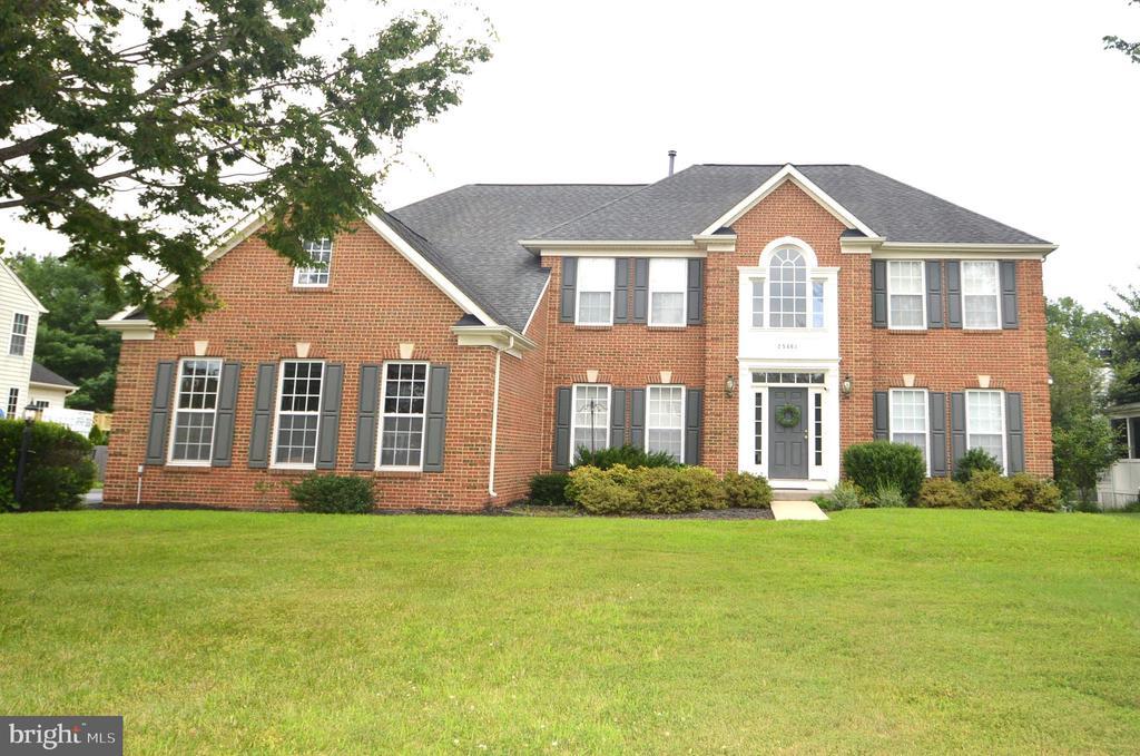 25461 Lemon Tree Pl in South Riding, VA - Building Photo