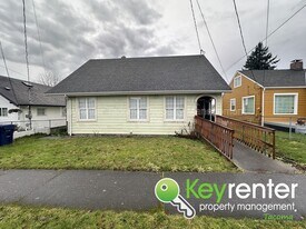 5210 S K St in Tacoma, WA - Building Photo