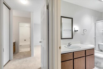 946 Kiely Blvd in Santa Clara, CA - Building Photo - Building Photo