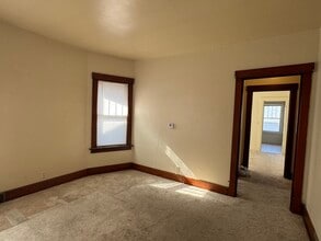 1428 Arlington Ave in Davenport, IA - Building Photo - Building Photo