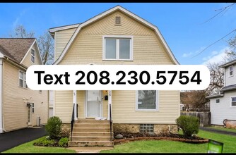 227 S Western Ave in Bartlett, IL - Building Photo - Building Photo
