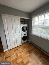 1730 W Abingdon Dr-Unit -301 in Alexandria, VA - Building Photo - Building Photo