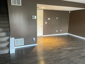 5967 Canyon Creek Dr in Dublin, OH - Building Photo - Building Photo