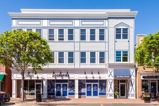 246 Main St