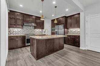 76 Evening Sun in Irvine, CA - Building Photo - Building Photo