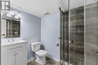 2632 Alta Vista Dr in Ottawa, ON - Building Photo - Building Photo