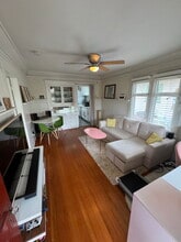 239 Pacific St in Santa Monica, CA - Foto de edificio - Building Photo