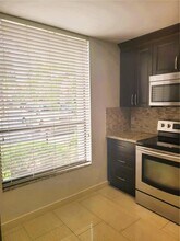 5845 Fox Hollow Dr in Boca Raton, FL - Building Photo - Building Photo