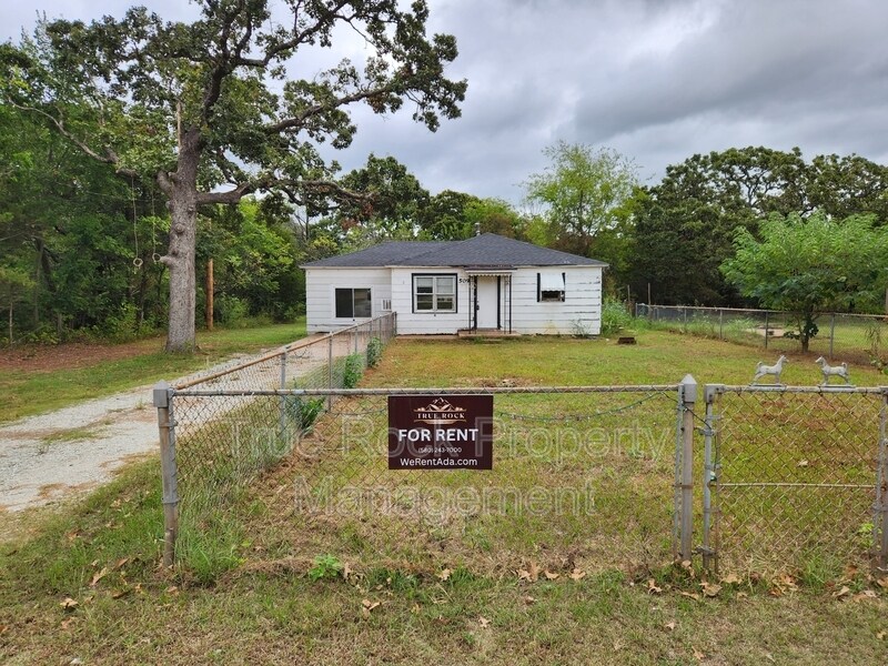 509 N Division St in Asher, OK - Building Photo