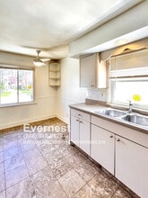 6901 Heyden in Dearborn Heights, MI - Building Photo - Building Photo