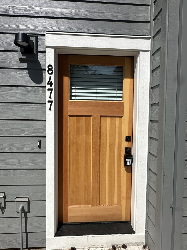 8477 SE 64th Ave in Portland, OR - Building Photo - Building Photo
