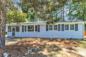 1617 Seminole Trail in Raleigh, NC - Building Photo - Building Photo