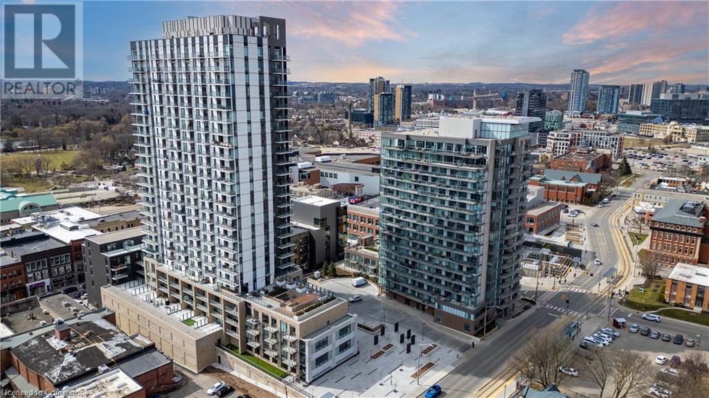 55 Duke St W in Kitchener, ON - Building Photo