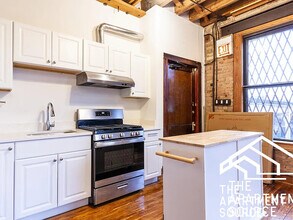 934 W Roscoe St in Chicago, IL - Building Photo - Building Photo