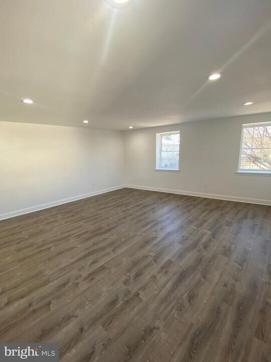 1125 OLD YORK Rd in Abington, PA - Building Photo