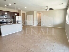 22468 E Calle de Flores in Queen Creek, AZ - Building Photo - Building Photo