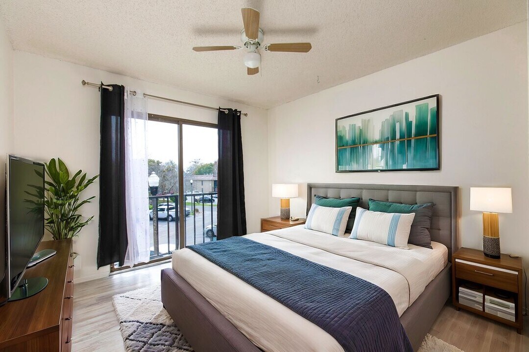 100 Moree Loop in Winter Springs, FL - Foto de edificio