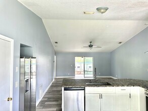 816 Tedder Rd SE in Palm Bay, FL - Building Photo - Building Photo