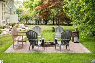 828 Washington St in Traverse City, MI - Building Photo - Building Photo