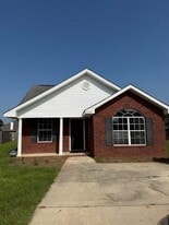 5330 Cimmaron Ct in Theodore, AL - Building Photo