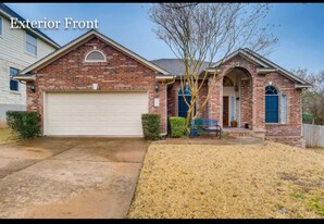 207 Chesapeake Bay Ln N in Austin, TX - Building Photo