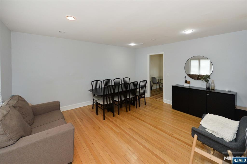 104 Fairview Ave in Bergenfield, NJ - Building Photo