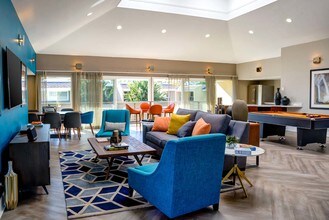 Vue at Lake Murray in San Diego, CA - Building Photo - Building Photo