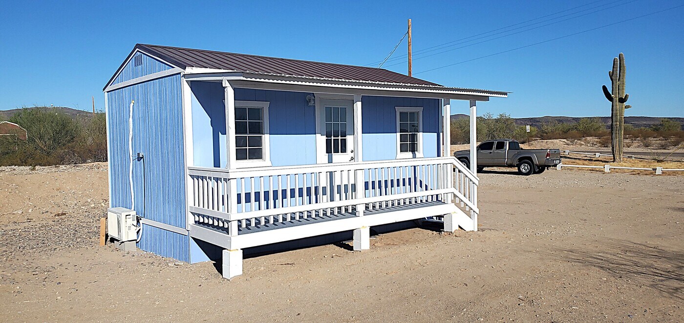 1151 W Hayworth Rd in Ajo, AZ - Foto de edificio