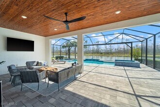 19364 Aqua Shore Dr in Miromar Lakes, FL - Foto de edificio - Building Photo