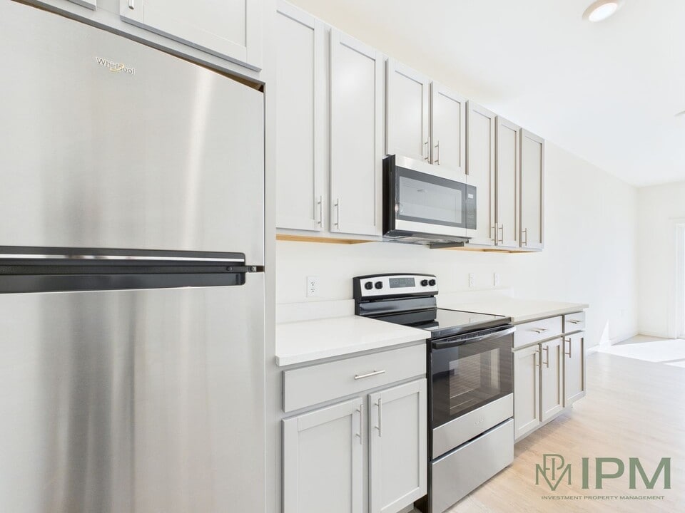 98 Penn Place in Enola, PA - Foto de edificio