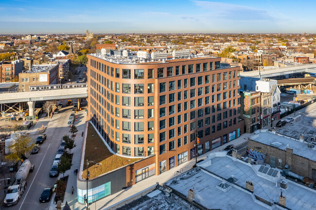 Panorama Apartments in Chicago, IL - Building Photo - Building Photo