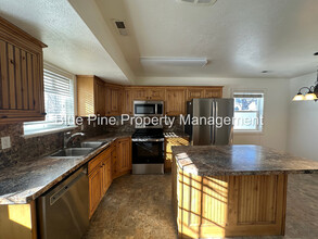 1091 N Cornerstone Dr in Idaho Falls, ID - Building Photo - Building Photo