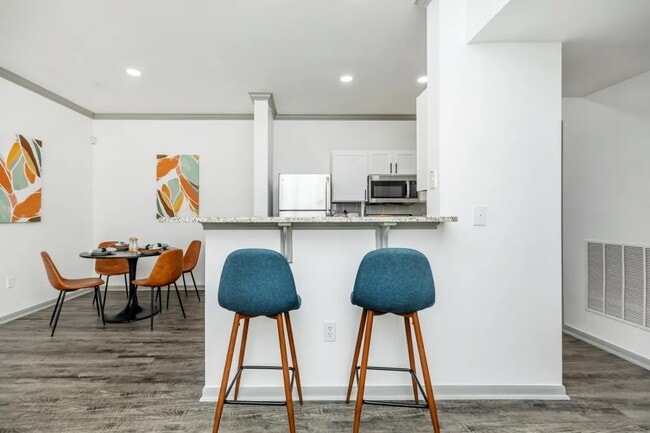 9914 Military Dr W in San Antonio, TX - Building Photo - Building Photo