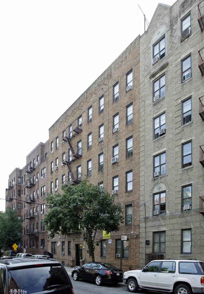 2968 Perry Ave in Bronx, NY - Foto de edificio - Building Photo