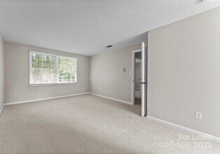 7016 Wannamaker Ln in Charlotte, NC - Building Photo - Building Photo