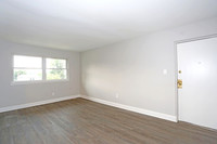 Haddon Hill Apartments in Baltimore, MD - Building Photo - Interior Photo