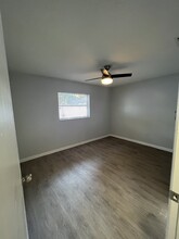 710 2nd Ave NE, Unit A in Largo, FL - Foto de edificio - Building Photo