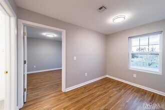 875 Port Reading Ave in Woodbridge Township, NJ - Building Photo - Building Photo