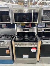 30 Brown St, Unit 1 F in Pawtucket, RI - Foto de edificio - Building Photo