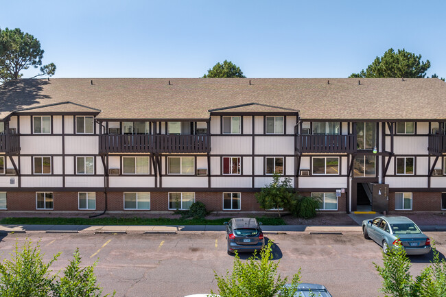 Marmont Springs Apartments in Colorado Springs, CO - Building Photo - Building Photo