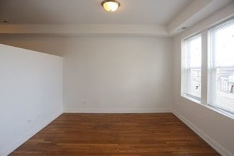 4048 N Milwaukee Ave-Unit -2 in Chicago, IL - Building Photo - Building Photo