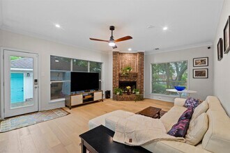 6300 Needham Ln in Austin, TX - Building Photo - Building Photo