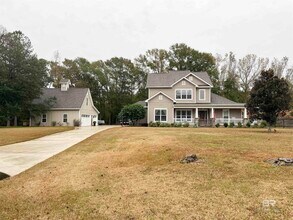 7158 Cannon Ball Cir in Bay Minette, AL - Building Photo - Building Photo