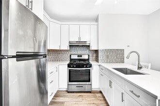 48 S Mill St in Nyack, NY - Building Photo - Building Photo