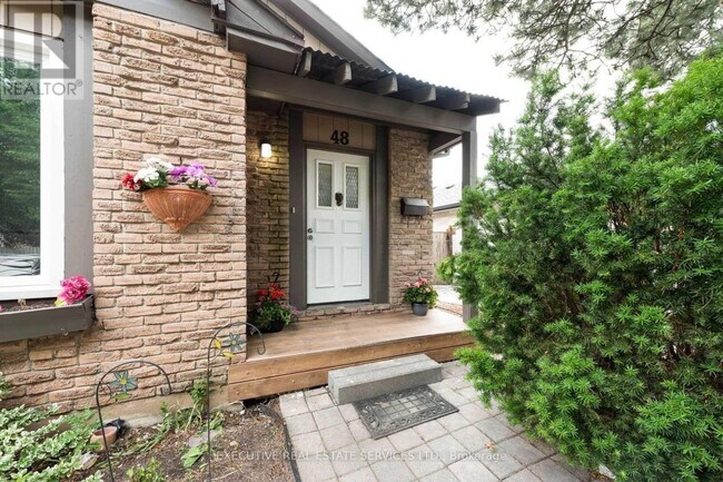 48 Reynier Dr in Brampton, ON - Building Photo - Building Photo