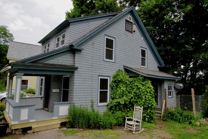 17 Nelson St in Bangor, ME - Foto de edificio