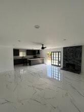 11314 Hayvenhurst Ave in Los Angeles, CA - Building Photo - Building Photo