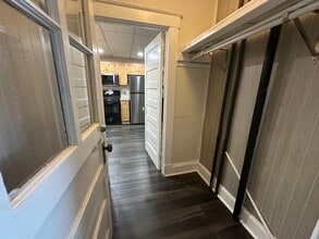 477 Prospect Ave, Unit Ground Floor in West Hartford, CT - Building Photo - Building Photo